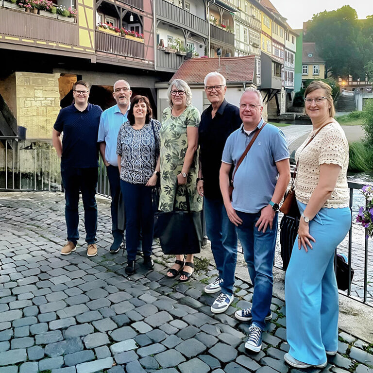 Die Bundesleitung der DJG tagt in Erfurt zur Vorbereitung gewerkschaftlicher Arbeit im zweiten Halbjahr 2025. Im Bild von links nach rechts zu sehen sind Sebastian Zitzmann, stv. Landesvorsitzender der DJG Thüringen sowie die Mitglieder der Bundesleitung Marco Besselt, Beatrix Schulze, Michaela Rieck, Klaus Plattes, Michael Auriga und Karen Altmann.